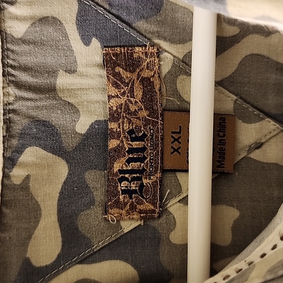 Long sleeve camo shirt - Picture 4 of 4